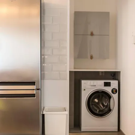 Scandi Chic Apartment, Agia Sofia District #feelslikehome Apartman