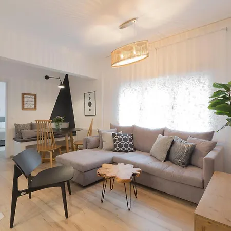 Scandi Chic Apartment, Agia Sofia District #feelslikehome *
