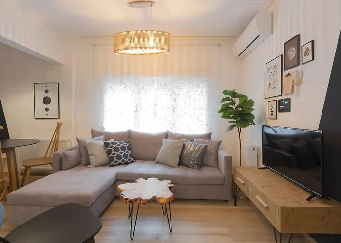 Scandi Chic Apartment, Agia Sofia District #feelslikehome *